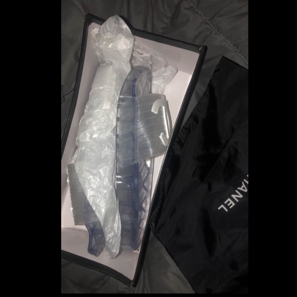 CHANEL WOMENS SLIDES - Picture 2 of 3